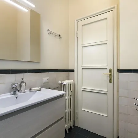 Papiniano 38 * Milan